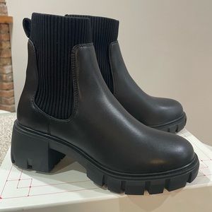 Steve Madden boots